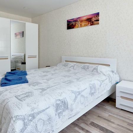 088 Apartment Near Airport Zhulyan キエフ エクステリア 写真
