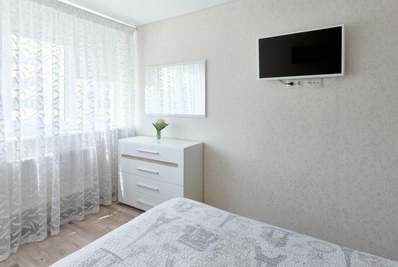 088 Apartment Near Airport Zhulyan キエフ エクステリア 写真